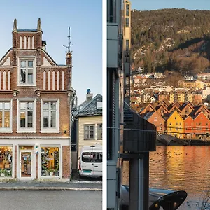 Live In Historic Building - View To Bryggen Apartment